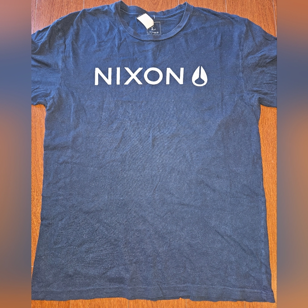 Nixon Logo T-shirt